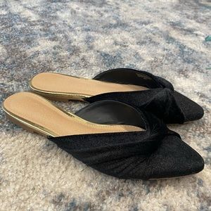 Loft black velvet mules 🖤